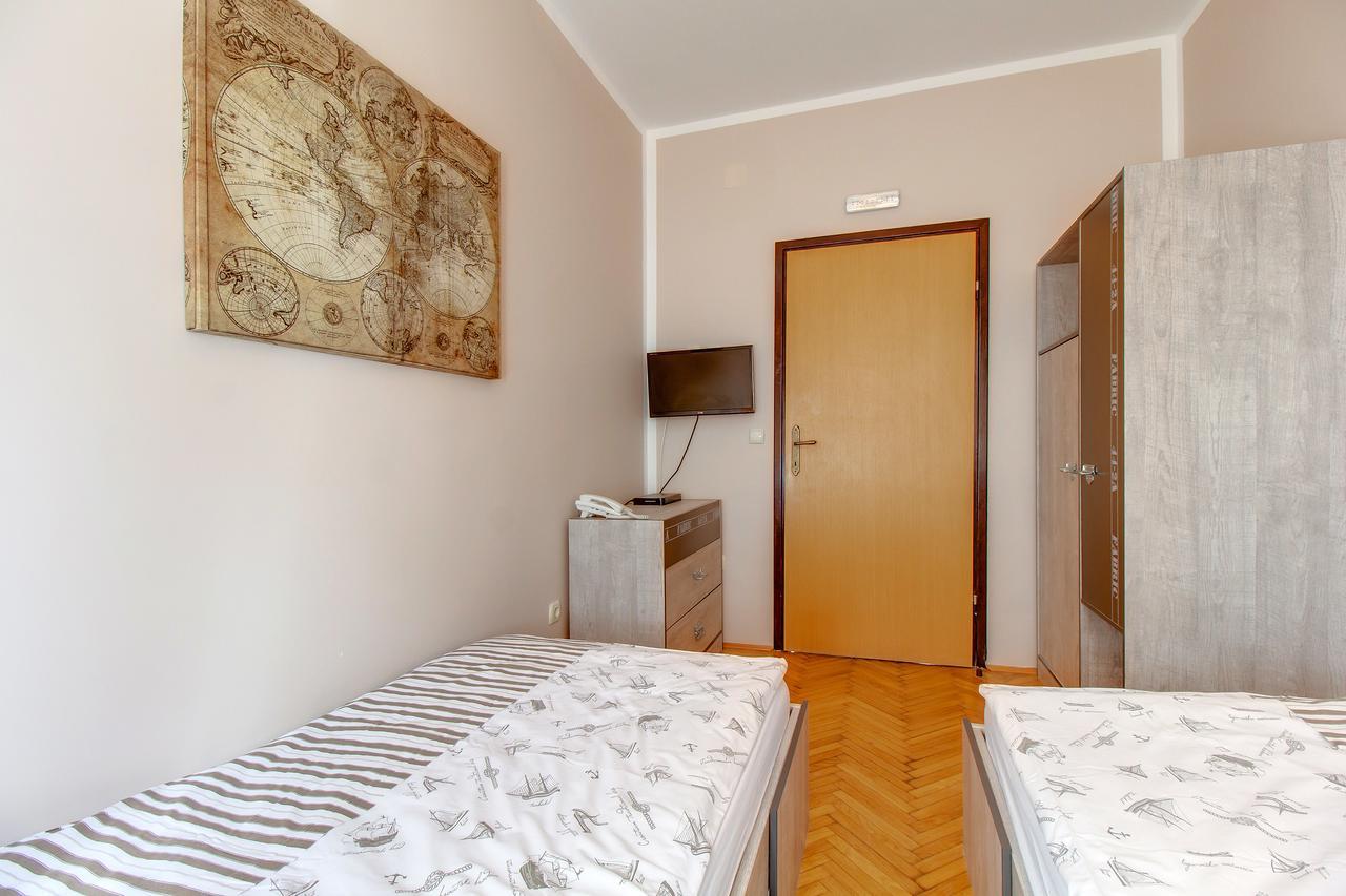 Hotel Sansegus Susak Bagian luar foto