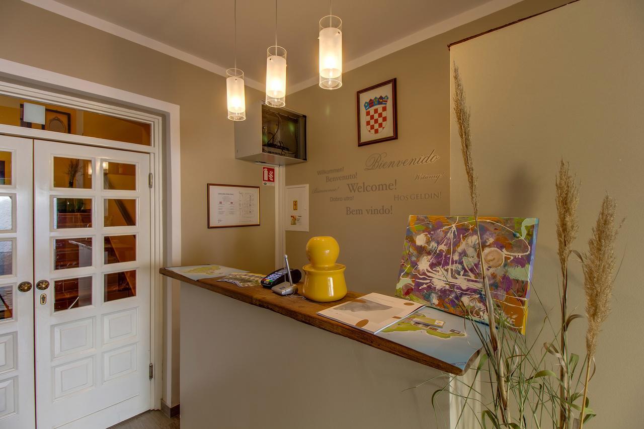 Hotel Sansegus Susak Bagian luar foto